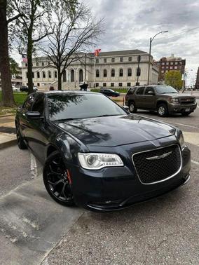 2019 Chrysler 300 S