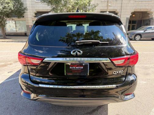 2017 INFINITI QX60 Base