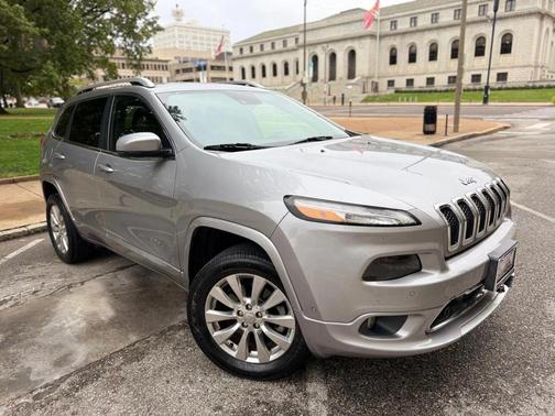 2017 Jeep Cherokee Overland
