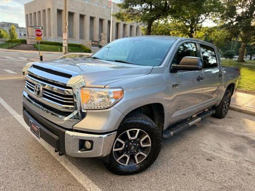 2017 Toyota Tundra SR5