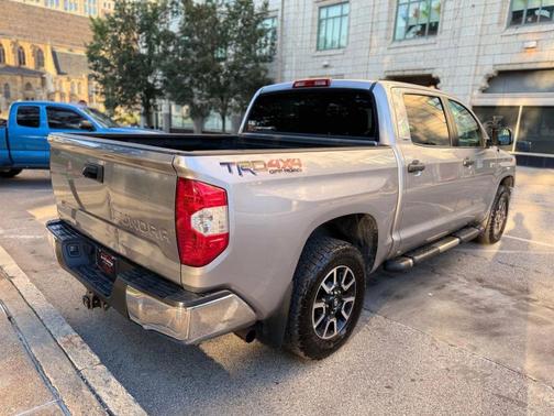 2017 Toyota Tundra SR5