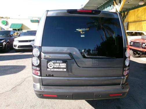 2016 Land Rover LR4 Base