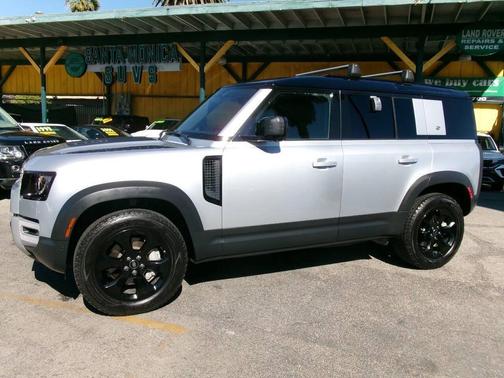 2020 Land Rover Defender 110 SE