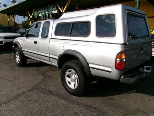 2003 Toyota Tacoma Xtracab