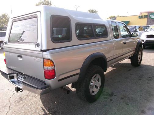 2003 Toyota Tacoma Xtracab