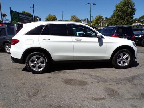2018 Mercedes-Benz GLC 300 Base