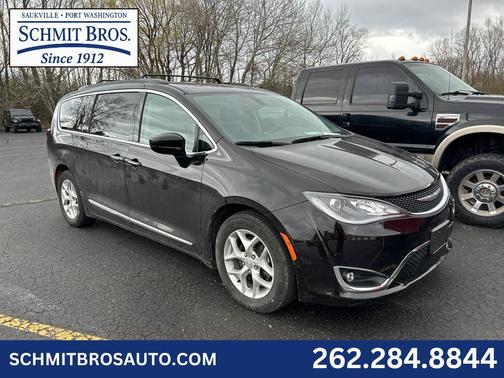 Dark Cordovan Pearlcoat 2017 Chrysler Pacifica Touring-L