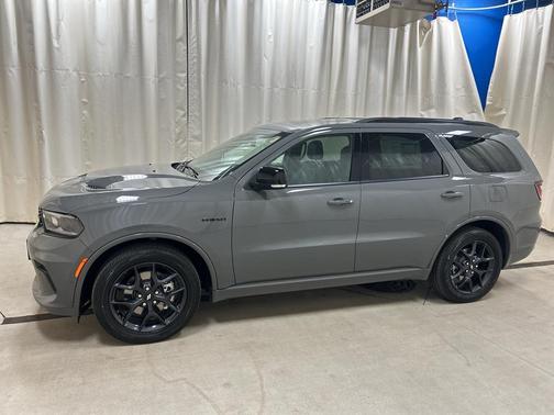 Destroyer Gray Clearcoat 2026 Dodge Durango GT HEMI V8