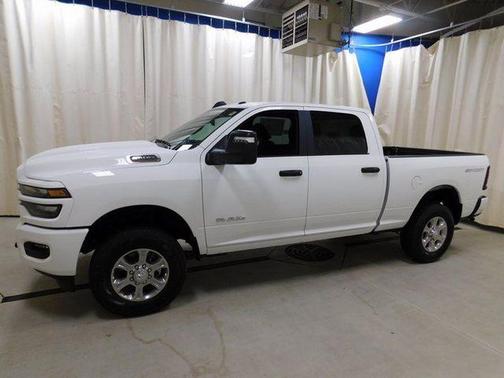 Bright White Clearcoat 2026 RAM 2500 Big Horn