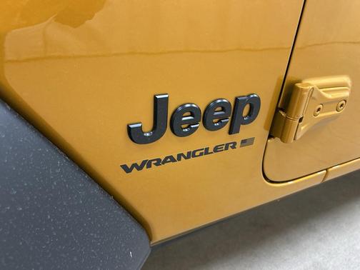 GOLDILOCKS 2026 Jeep Wrangler Sport