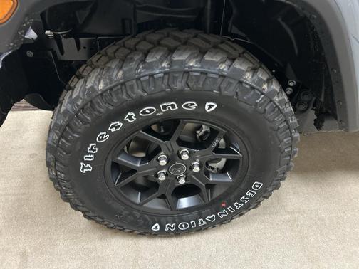 Anvil Clearcoat 2026 Jeep Gladiator Sport