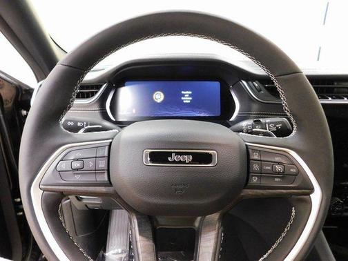 Diamond Black 2025 Jeep Grand Cherokee Limited