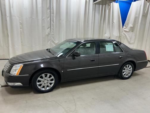 Double Espresso 2008 Cadillac DTS W/1SC