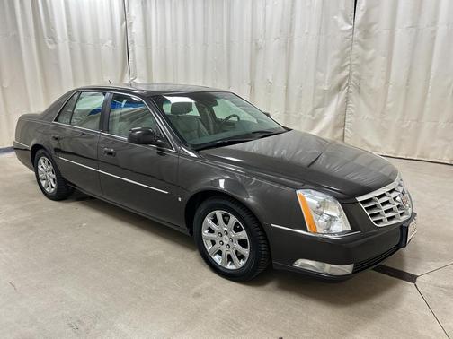 Double Espresso 2008 Cadillac DTS W/1SC