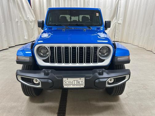 Hydro Blue Pearlcoat 2026 Jeep Gladiator Sport