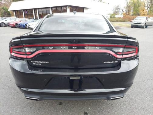 2016 Dodge Charger SXT