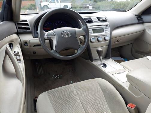 2010 Toyota Camry XLE