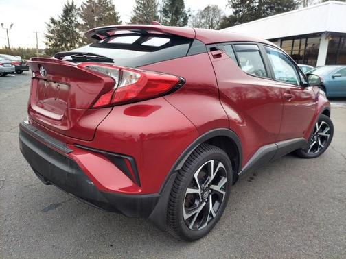 2018 Toyota C-HR XLE Premium