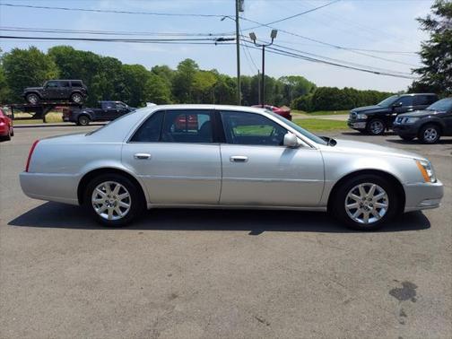 2011 Cadillac DTS Premium Collection
