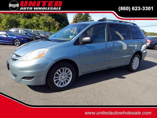 2009 Toyota Sienna LE