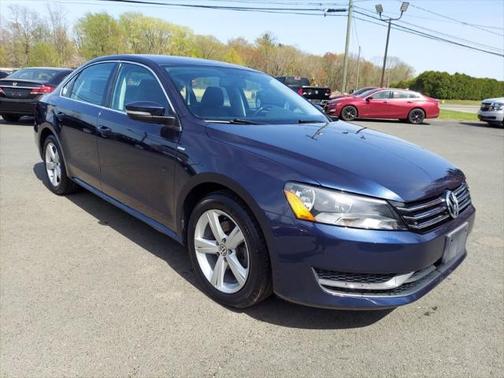 2014 Volkswagen Passat 1.8T S