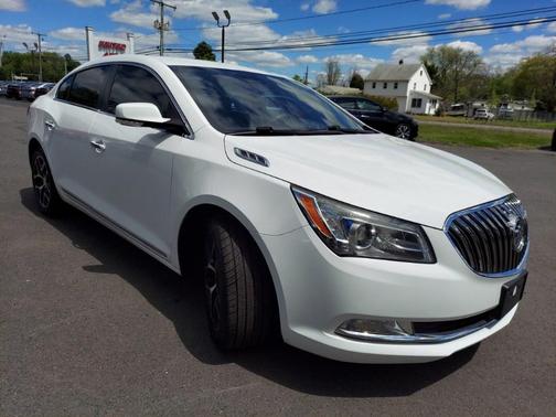 Summit White 2016 Buick LaCrosse Sport Touring