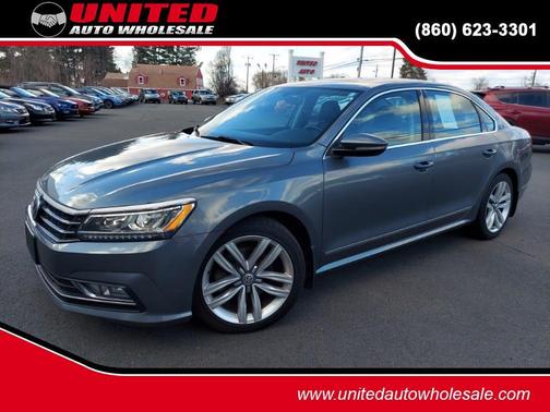 2017 Volkswagen Passat 1.8T SE w/Technology