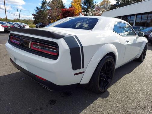 2016 Dodge Challenger R/T Scat Pack