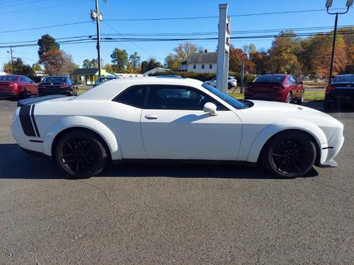 2016 Dodge Challenger R/T Scat Pack