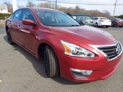 Cayenne Red 2015 Nissan Altima 2.5 SL