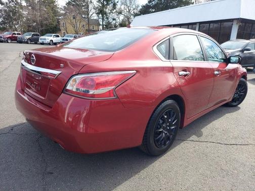 Cayenne Red 2015 Nissan Altima 2.5 SL