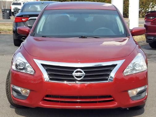 Cayenne Red 2015 Nissan Altima 2.5 SL
