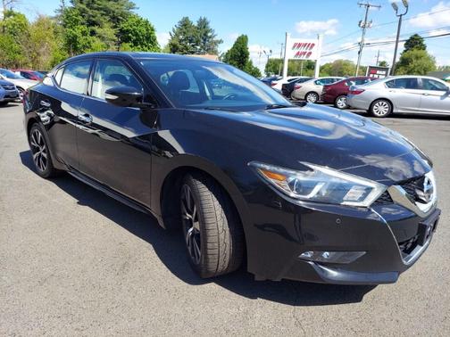 Black 2016 Nissan Maxima 3.5 SL