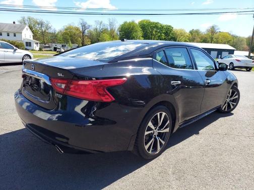 Black 2016 Nissan Maxima 3.5 SL
