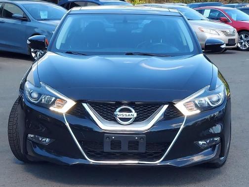 Black 2016 Nissan Maxima 3.5 SL