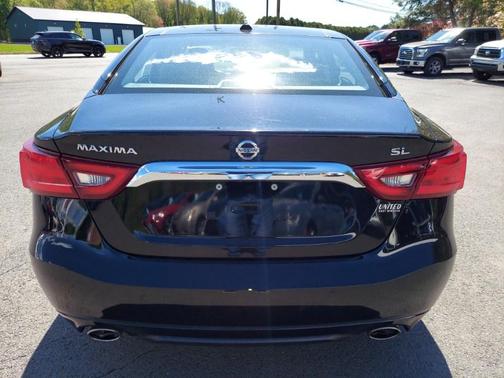 Black 2016 Nissan Maxima 3.5 SL