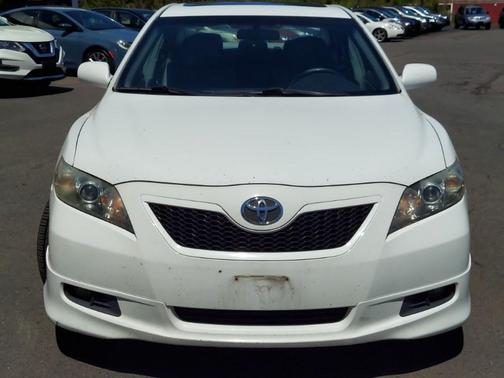 Super White 2008 Toyota Camry SE