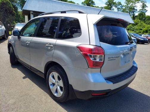 Ice Silver Metallic 2014 Subaru Forester 2.5i Limited