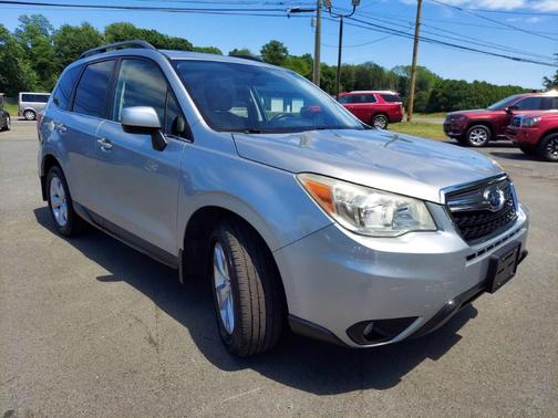 Ice Silver Metallic 2014 Subaru Forester 2.5i Limited