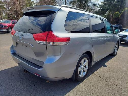 2012 Toyota Sienna LE