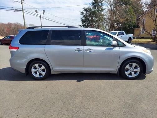 2012 Toyota Sienna LE