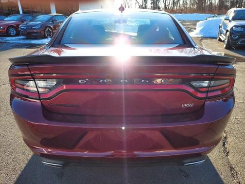 2017 Dodge Charger SXT