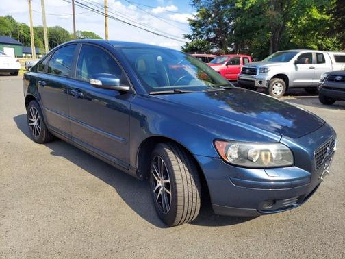 Titanium Gray Metallic 2007 Volvo S40 T5