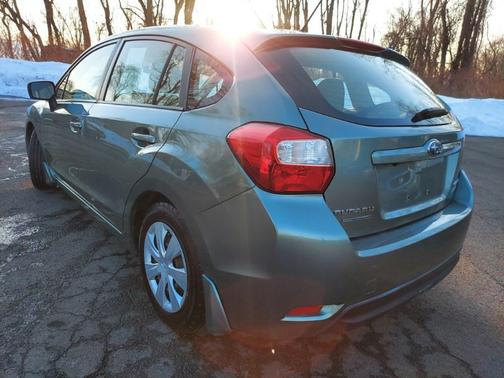 2016 Subaru Impreza 2.0i