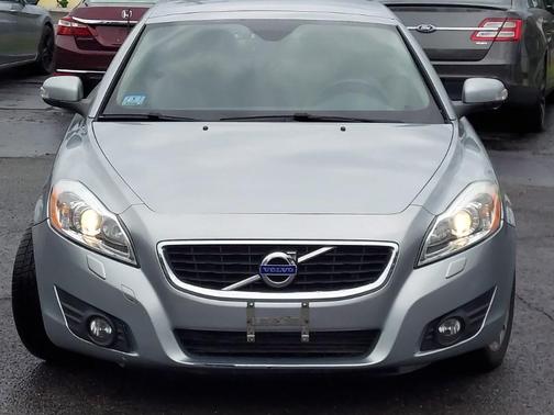 Electric Silver Metallic 2012 Volvo C70 T5