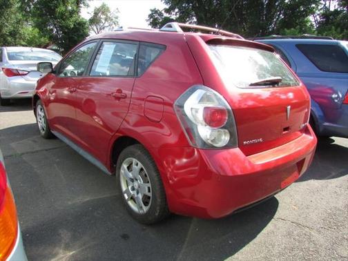 2009 Pontiac Vibe Base
