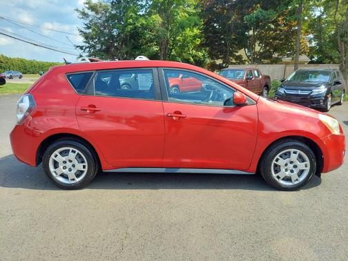 2009 Pontiac Vibe Base