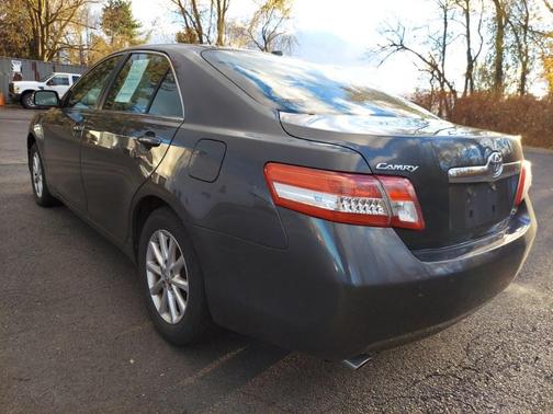 2011 Toyota Camry XLE