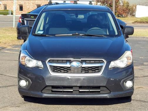 2012 Subaru Impreza 2.0i