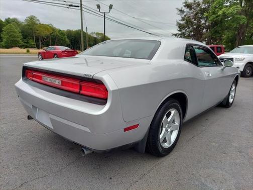 2010 Dodge Challenger SE